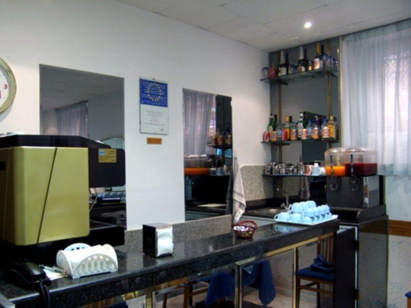 Hotel Resi Рим Экстерьер фото